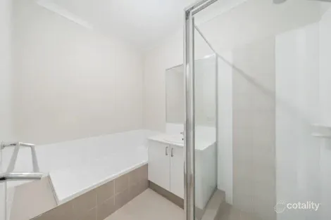 Property photo of 26 Jam Way Banksia Grove WA 6031