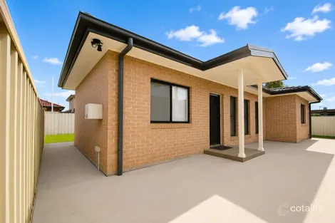 Property photo of 8A Thackeray Close Wetherill Park NSW 2164