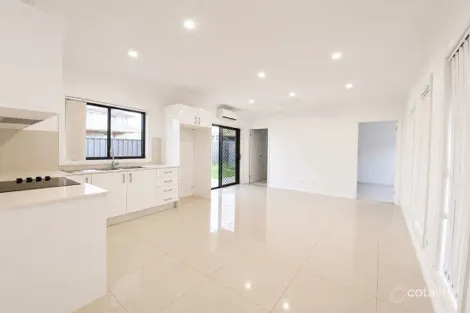 Property photo of 8A Thackeray Close Wetherill Park NSW 2164