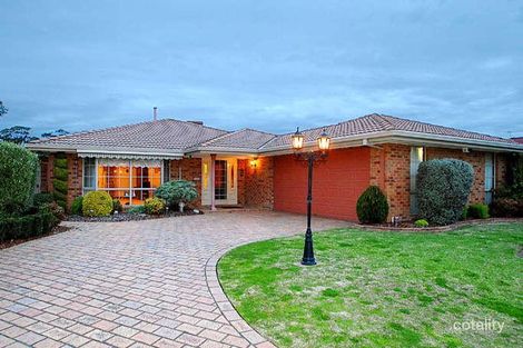 Property photo of 21 Higgins Close Dingley Village VIC 3172