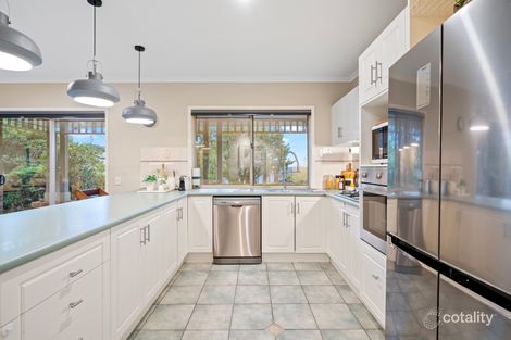 Property photo of 18 Pineview Court Lysterfield VIC 3156