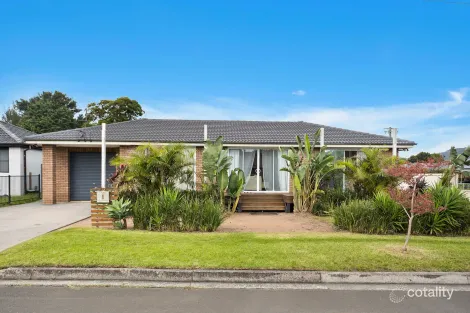 17 Maple St, Albion Park Rail, NSW 2527