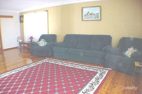 Property photo of 14 Lyndel Parade Shortland NSW 2307