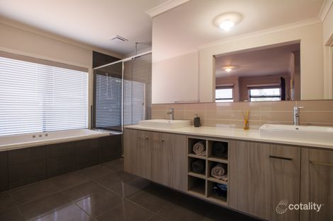 Property photo of 81 Stonehill Drive Maddingley VIC 3340