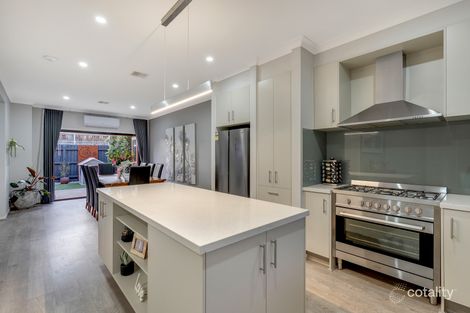 Property photo of 10/1-5 Heversham Grove Greenvale VIC 3059