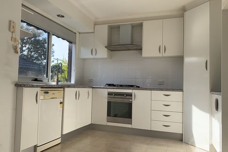 Property photo of 9 Lamont Crescent Cranbourne VIC 3977