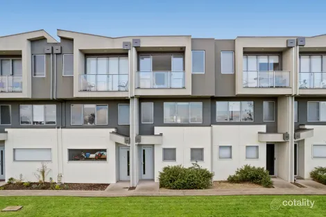 Property photo of 13 Zara Court Officer VIC 3809