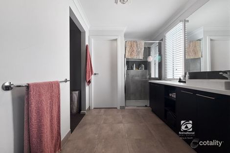 Property photo of 25 Lomandra Boulevard Lucknow VIC 3875