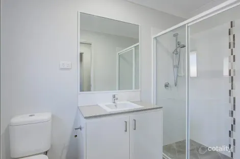 Property photo of 14 Leabrook Place Pimpama QLD 4209