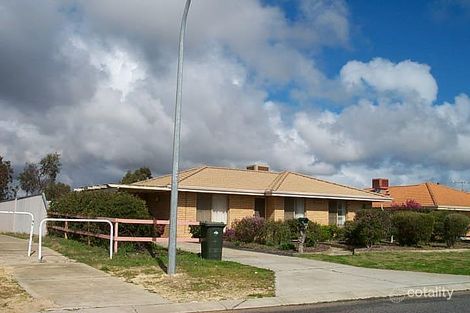 22 Rawlinson Dr, Marangaroo, WA 6064