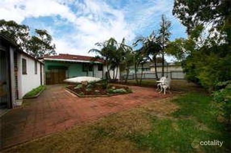 Property photo of 33 Alcoomie Crescent Koonawarra NSW 2530