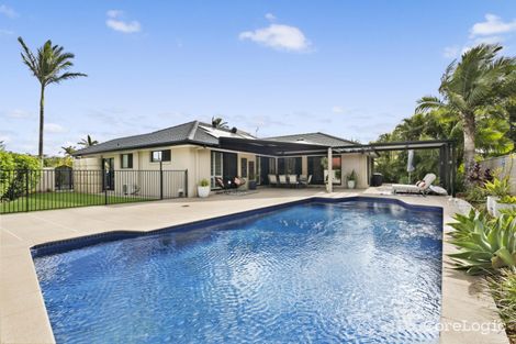 Property photo of 8 Coral Sea Court Burleigh Waters QLD 4220