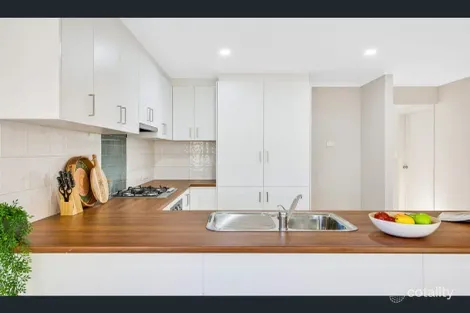 Property photo of 82 Lakeside Drive Andrews Farm SA 5114