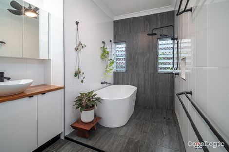 Property photo of 2 Sandpiper Street East Trinity QLD 4871