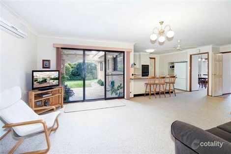 Property photo of 9 Satinwood Court Caves Beach NSW 2281