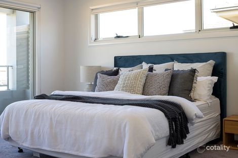 Property photo of 52 Holroyd Street Albion Park NSW 2527