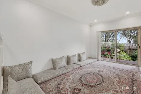 Property photo of 10B Griffin Place Doonside NSW 2767