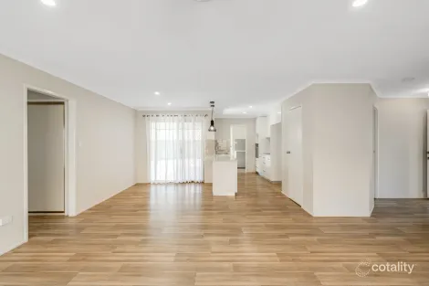 Property photo of 7 Dandelion Drive Middle Ridge QLD 4350