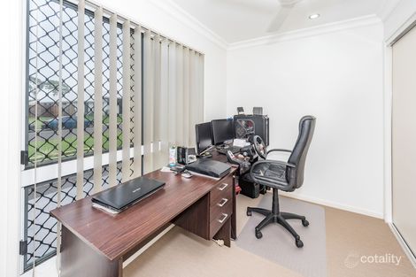 Property photo of 8 Torrisi Place Kalkie QLD 4670