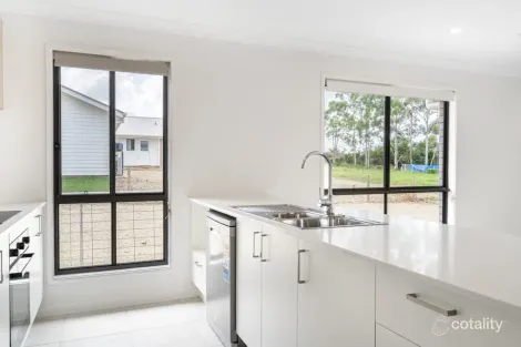 Property photo of 33 Simone Court Caboolture QLD 4510