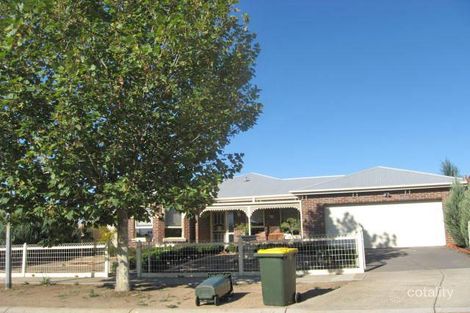 31 Mccubbin Dr, Taylors Lakes, VIC 3038