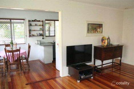 Property photo of 176 Englefield Road Oxley QLD 4075