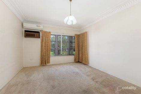 Property photo of 3 Watsonia Drive Leichhardt QLD 4305