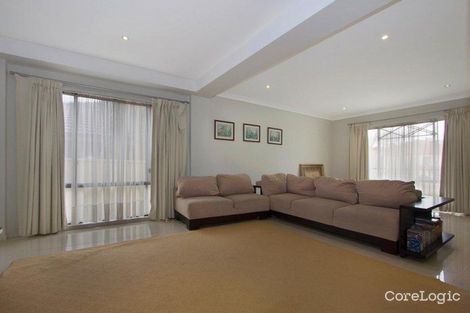 Property photo of 10 Kiernan Crescent Abbotsbury NSW 2176