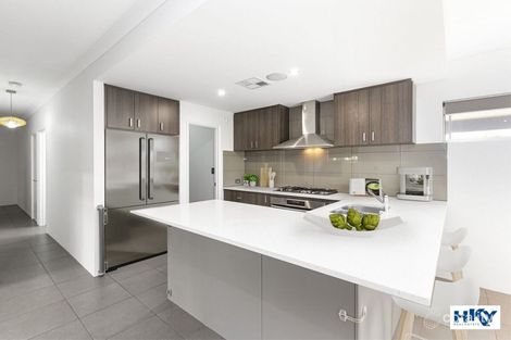 Property photo of 17 Donatti Retreat Caversham WA 6055