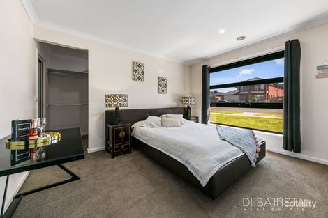 Property photo of 163 Mandalay Circuit Beveridge VIC 3753