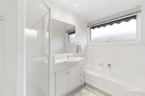 Property photo of 1 De Wint Court Scoresby VIC 3179