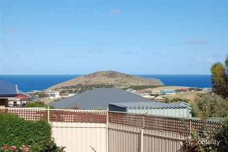 Property photo of 41 Southern Right Crescent Encounter Bay SA 5211