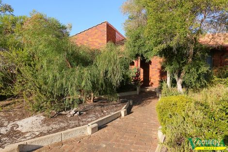 Property photo of 33 Liseron Way Ferndale WA 6148