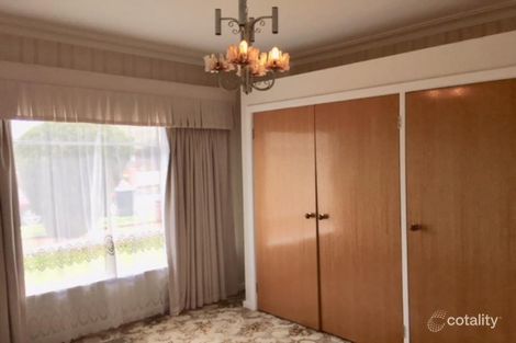 Property photo of 33 Carter Avenue Werribee VIC 3030