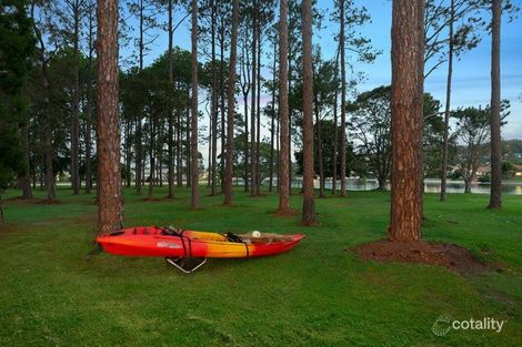 Property photo of 24 Foreshore Close Elanora QLD 4221