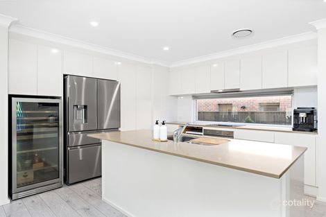 Property photo of 10 Gerongar Crescent Haywards Bay NSW 2530