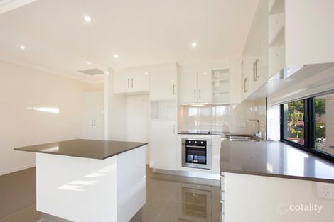Property photo of 4/15-17 Bullimah Avenue Burleigh Heads QLD 4220