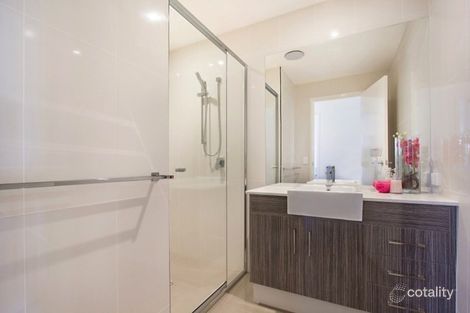 Property photo of 4/15-17 Bullimah Avenue Burleigh Heads QLD 4220