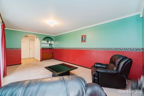 Property photo of 14 Milburn Place Craigieburn VIC 3064