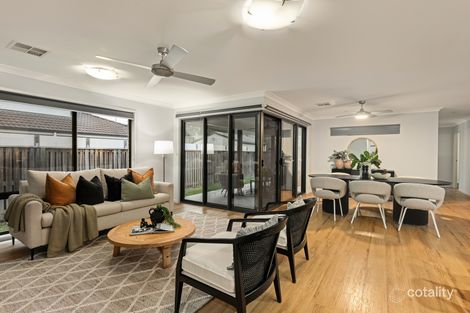 Property photo of 17 Sevenhill Place Doolandella QLD 4077