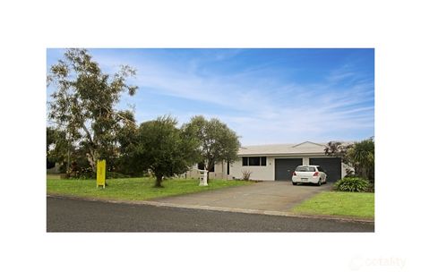 8 Downing St, Carey Park, WA 6230