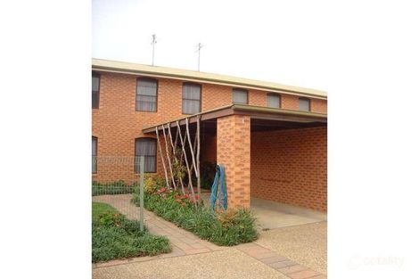 28 Lampe Ave, Wagga Wagga, NSW 2650