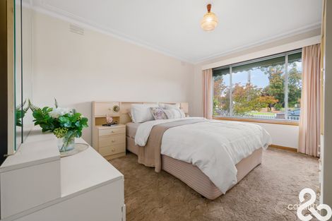 Property photo of 77 Huskisson Avenue Lalor VIC 3075