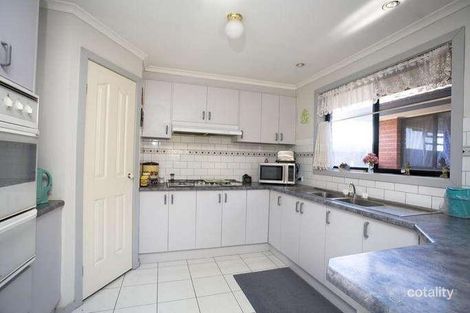 Property photo of 19 Bradley Drive Hillside VIC 3037