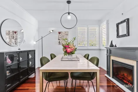 Property photo of 1/67 Walton Street Southport QLD 4215