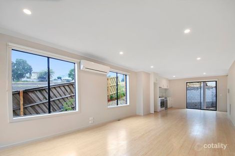Property photo of 4/51 Bicentennial Crescent Meadow Heights VIC 3048