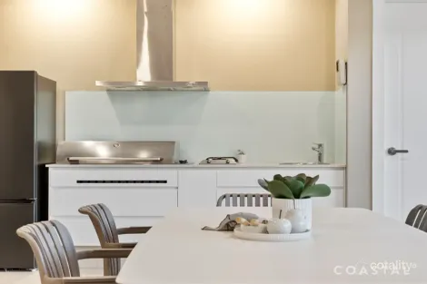Property photo of 52 East Quay Drive Biggera Waters QLD 4216