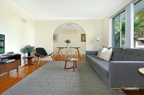25 Coral Cres, Unanderra, NSW 2526