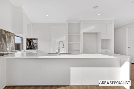 Property photo of 48 Uplands Crescent Melton South VIC 3338