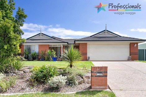 37 Fay Ave, Kooringal, NSW 2650
